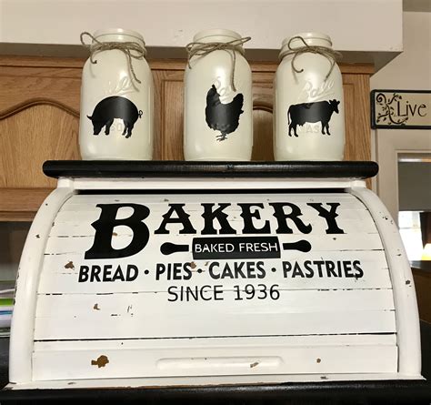 vintage farmhouse bread box